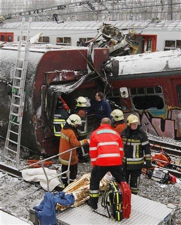 Belgique : Collision frontale de deux trains près de Bruxelles.