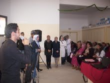 طلبة كلية الطب بوجدة يزرعون البسمة على وجوه المصابات بداء السرطان