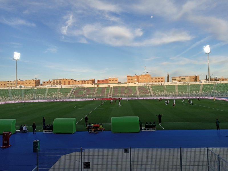 مولودية وجدة – اتحاد طنجة : 1 – 0 سندباد الشرق يحقق الفوز بصعوبة و يرتقي للصف الاول مؤقتا !!