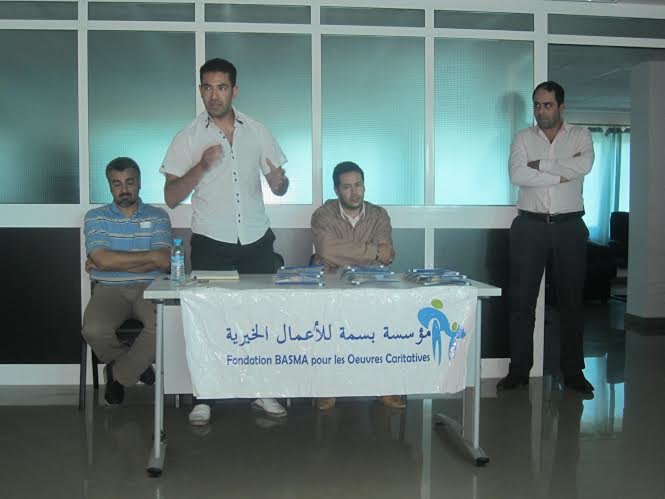 مؤسسة بسمة للاعمال الاجتماعية تواصل عملية توزيع النظارات على التلاميذ المعوزين