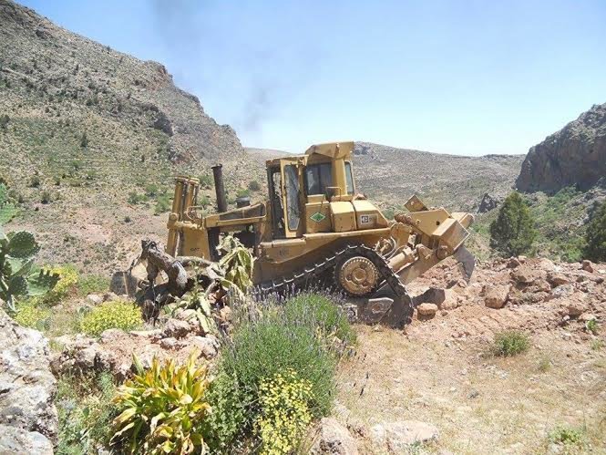 مؤسسة بسمة للأعمال الخيرية تقوم بتوفير معدات من أجل فك العزلة عن دوار بزغود