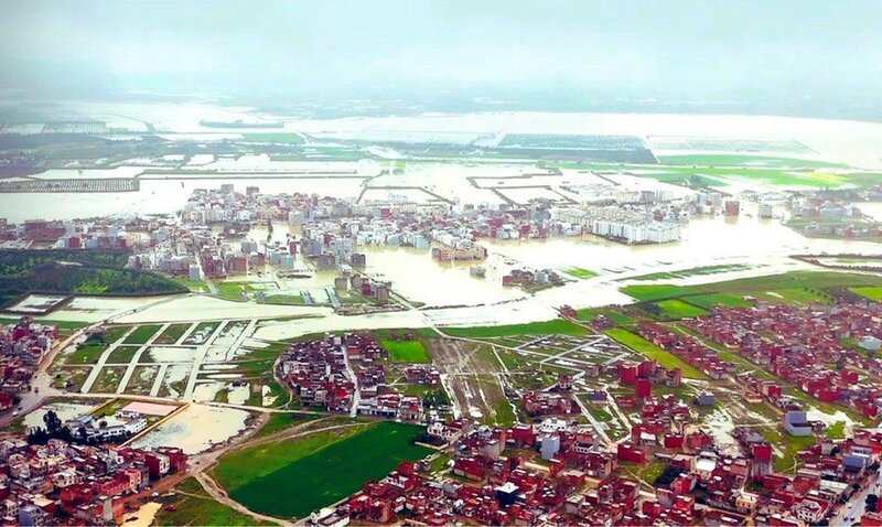 هذا الغرب، وكأن به مدد من الأطلسي