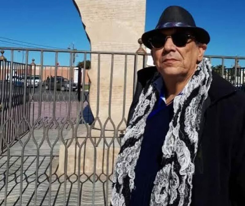 إلى السيد وزير الشباب والثقافة والتواصل يا من تمسكون بخيوط الأمل في زمن تتشابك فيه الأسئلة وتضيق فيه المسالك