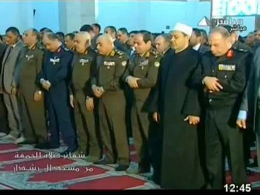 ديموقراطية العسكر وعمائم الأزهر