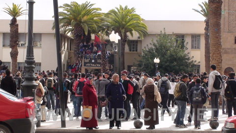 وجدة : تلاميذ الثانويات التأهيلية يحتجون ضد منظومة مسار video