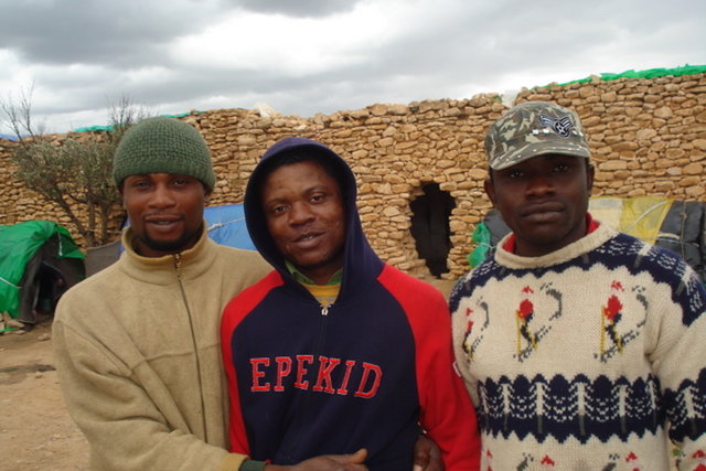 تزايد ملحوظ في أعداد المهاجرين الأفارقة الوافدين من جنوب الصحراء على عاصمة المغرب الشرقي