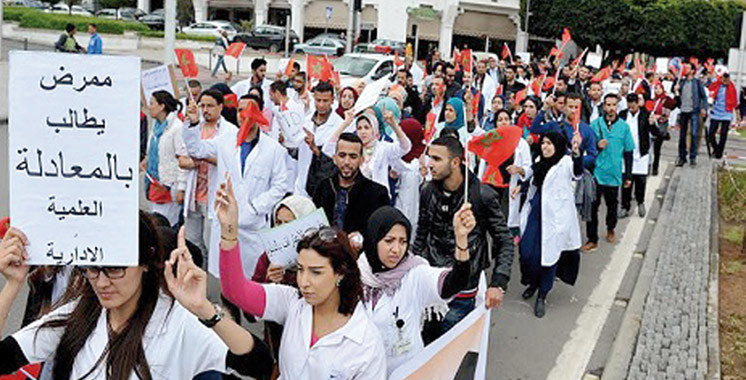 أزيد من ألف ممرض يقاطعون الامتحانات المهنية ويتشبثون بمطلبهم المشروع بالترقية الاستثنائية