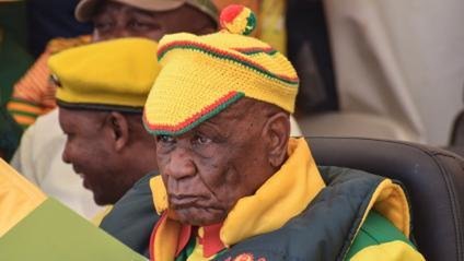 ليسوتو : رئيس الوزراء يستقيل تحت ضغط البرلمان بعد ثبوت تورطه في مقتل زوجته