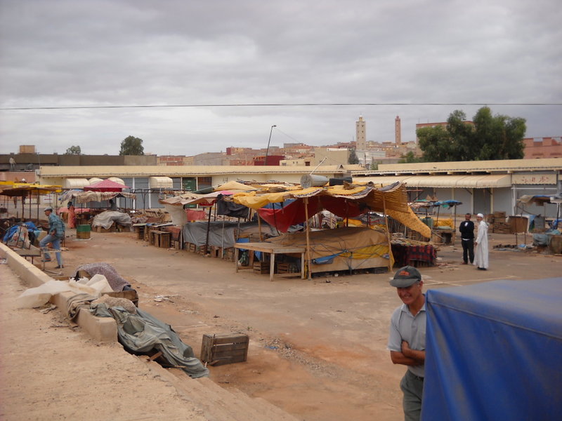 تجار السوق النموذجي واد الناشف في وجدة يلتجئون إلى القضاء