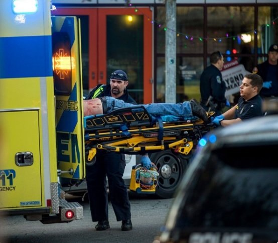 مقتل شخص وإصابة 3 آخرين في عملية طعن بأوستن الأمريكية وطعن 5 آخرين بمنزل حاخام في نيويورك
