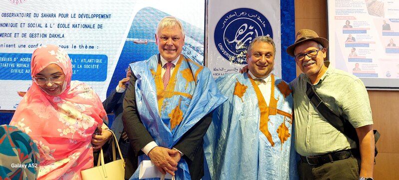 برّاد شاي صَحراويّ في الڭرڭارات