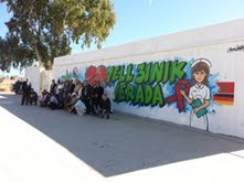 „7ell 3inik Jerada!“ : Mur de graffiti à Jerada  