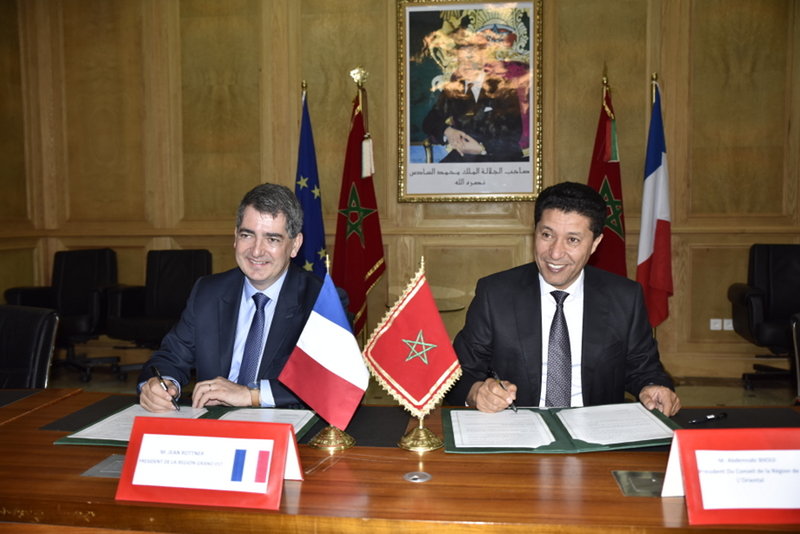 السيد عبد النبي بعوي رئيس جهة الشرق يوقع اتفاقية شراكة مع رئيس جهة الشرق الكبرى بفرنسا VIDEO