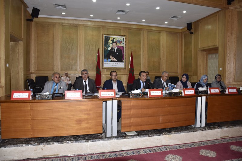 VIDEO مجلس جهة الشرق يعقد دورة استثنائية لتقييم عمل المجلس ودعم الاستثمار