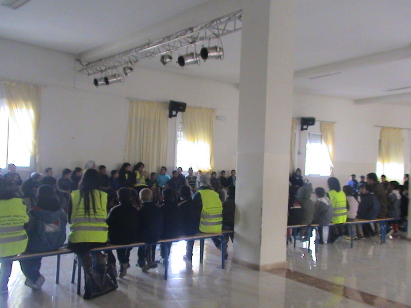 ثانوية وادي الذهب التأهيلية تتوصل بالجائزة الأولى للأندية التربوية برسم سنة 2009-2010.