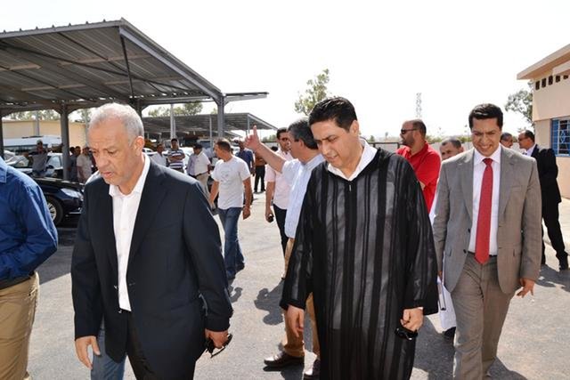 وجدة : والي الجهة الشرقية ورئيس الجماعة يفتتحان مستودع الأشغال الجديد VIDEO