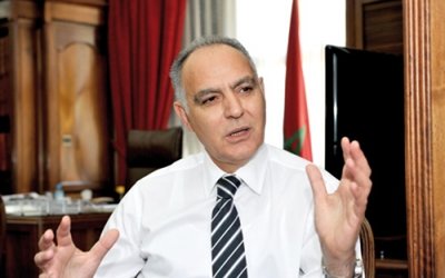 مزوار بدأ يمارس المعارضة ، باطلاق النار على حزب العدالة والتنمية