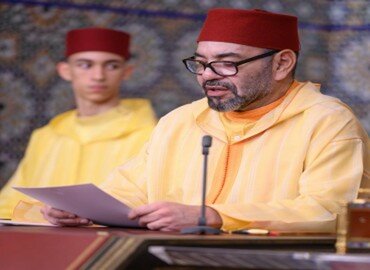 Le discours du Trône: Le Roi Mohammed VI consacre la sagesse, et garde la main tendue aux voisins.
