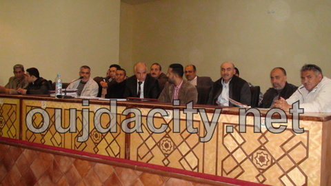 جمعية تجار سوق مليلية في لقاء تواصلي مع التجار/ الحياة ستعود الى سوق مليلية قبل شهر رمضان VIDEO