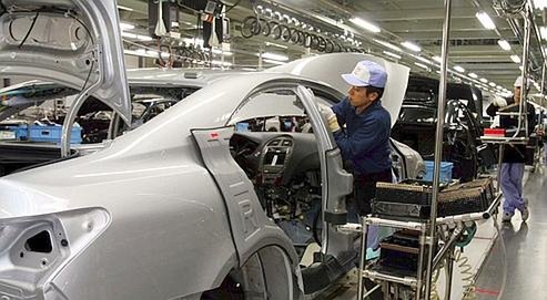 Des négociations en cours avec de grands constructeurs automobiles pour investir au Maroc (Amara)