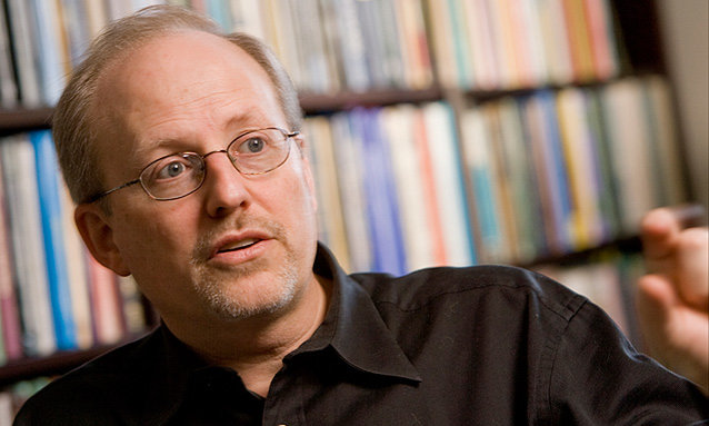 تضخم الدولة سبب الأزمات الاقتصادية والإسلام لا يعيق الديمقراطية