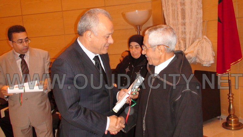 وقائع حفل تكريم موظفي الولاية المحالين على التقاعد VIDEOS