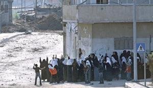 سقوط بيت حانون ونساء فلسطين يفضحن الصمت العربي …ومشاركة ضباط امريكيين في العدوان