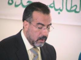 اعتداء على مدير الأكاديمية يُوَاجَه بمساندة واسعة