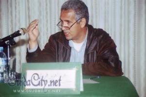 مقاربة نقدية للكتاب المدرسي : Le nouvel espace de français نموذجا