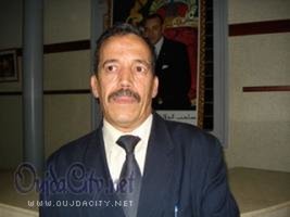 تحت الدف ( 10 ) الرجل الذي أكل أصبعه