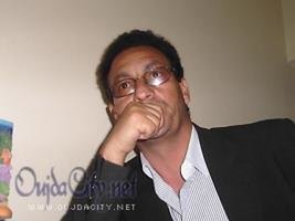 تلميذة إعلانات