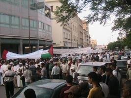 وجدة 14/07/2006مسيرة جماهيرية تنديدا بالغطرسة الأسرائيلية